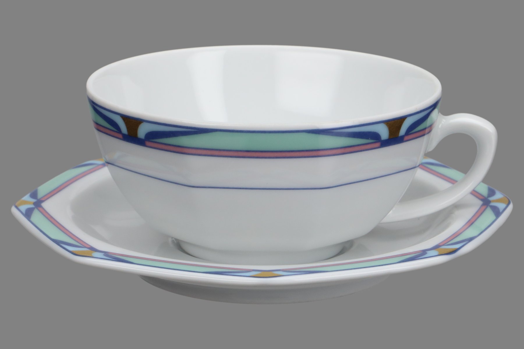 Teetasse mit Untere klein